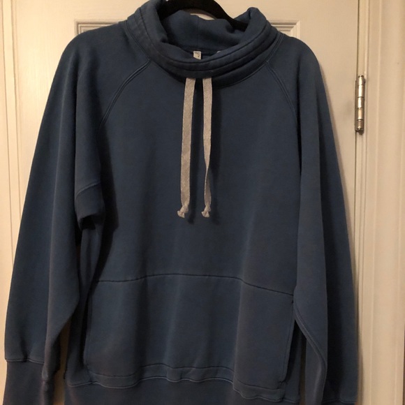 Free People Tops - Free People Cowl neck pullover 🦘